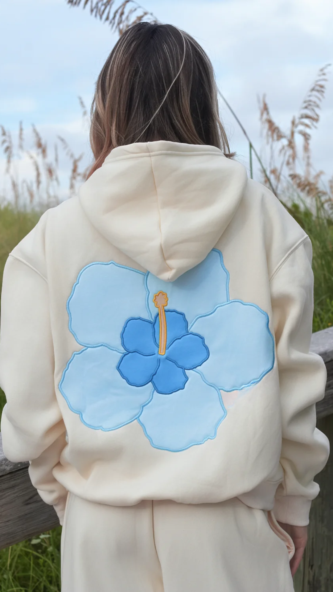 Cream Flora Set