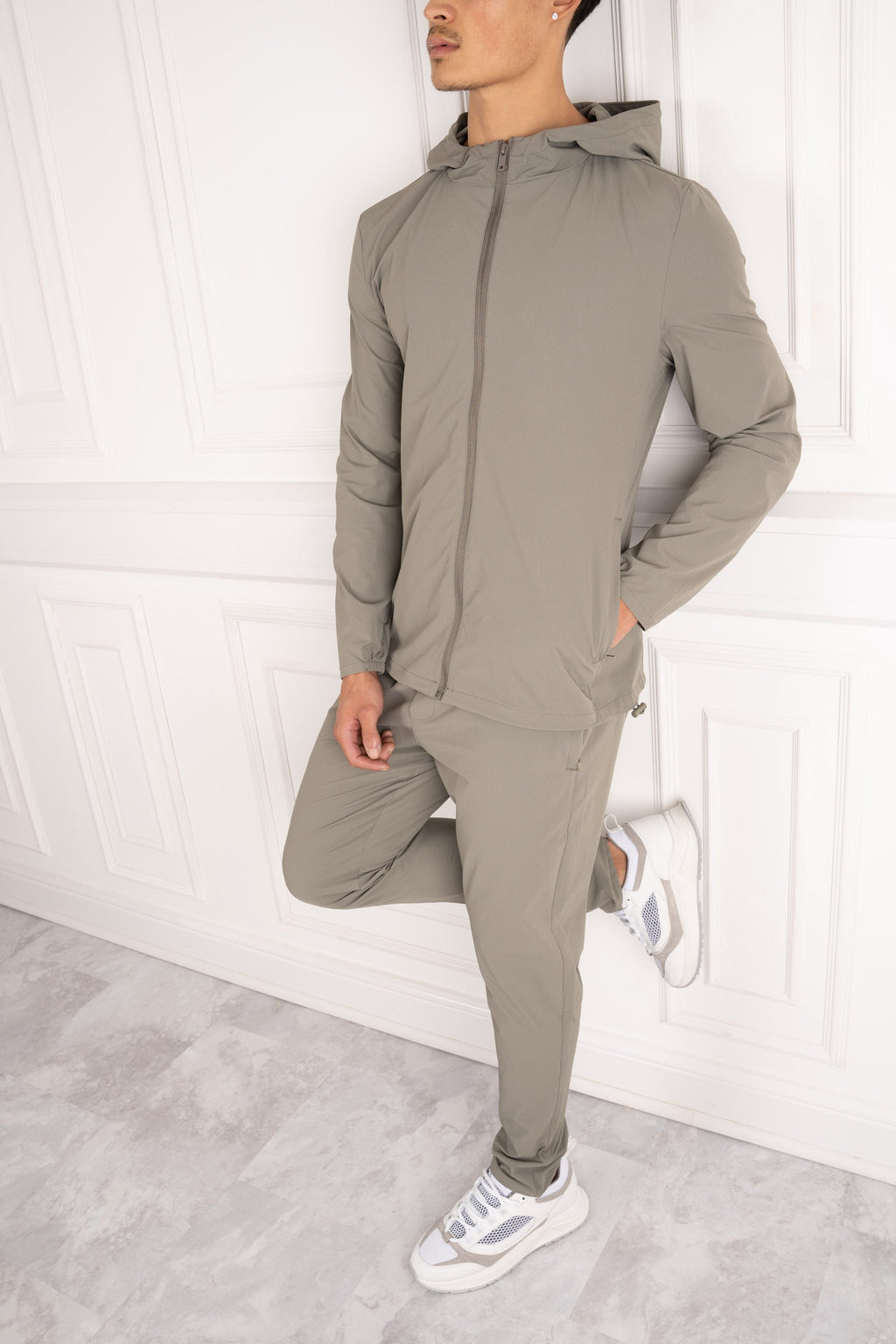 Premium Technical Windbreaker Jacket - Taupe | Xtralitty