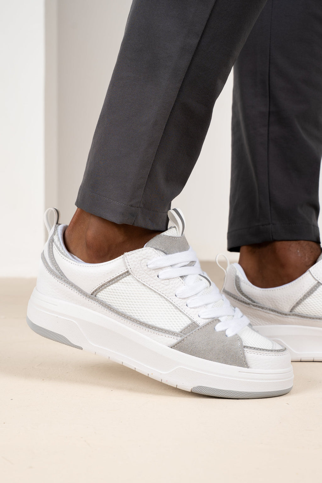 Court Trainers - White | Xtralitty