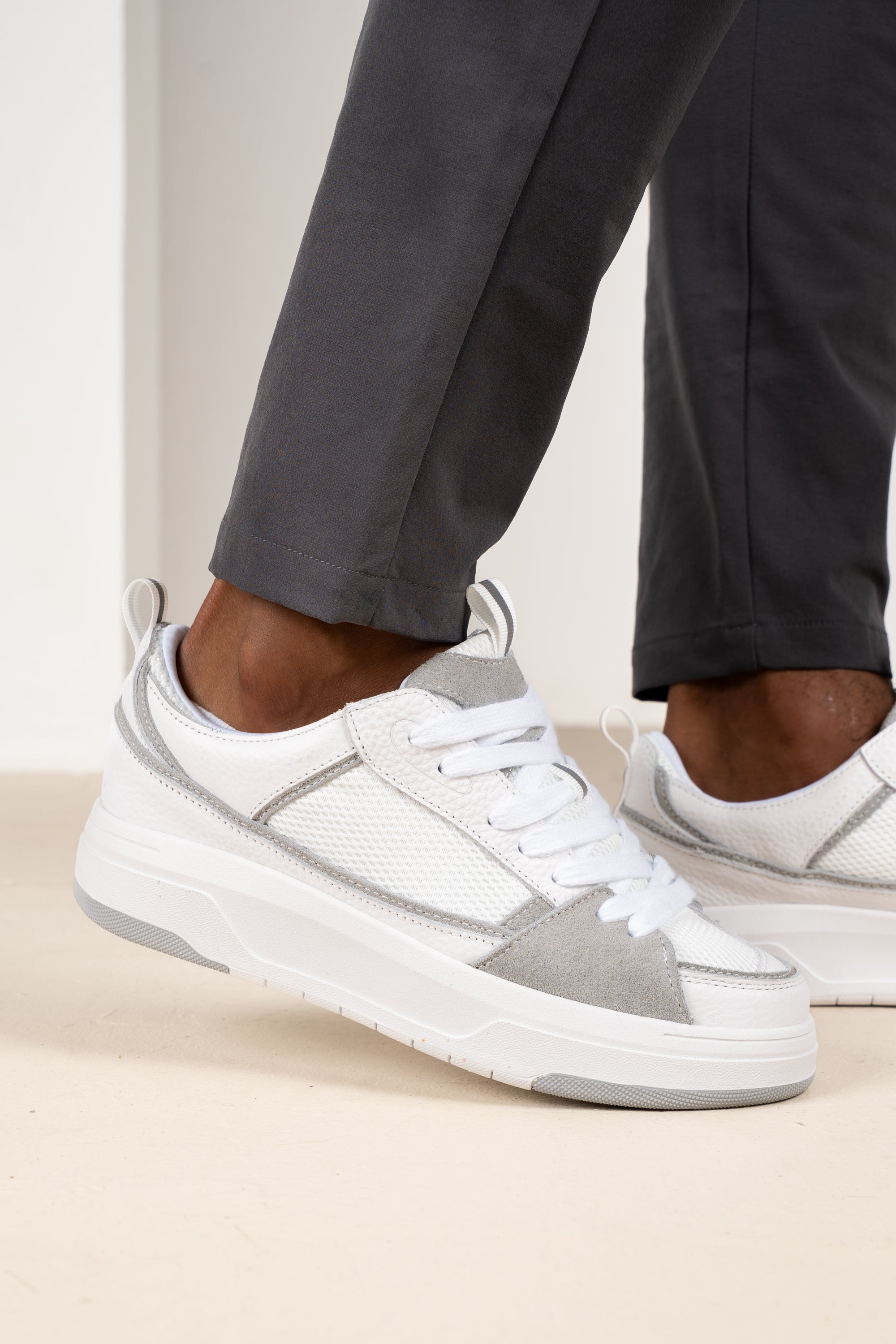 Court Trainers - White | Xtralitty