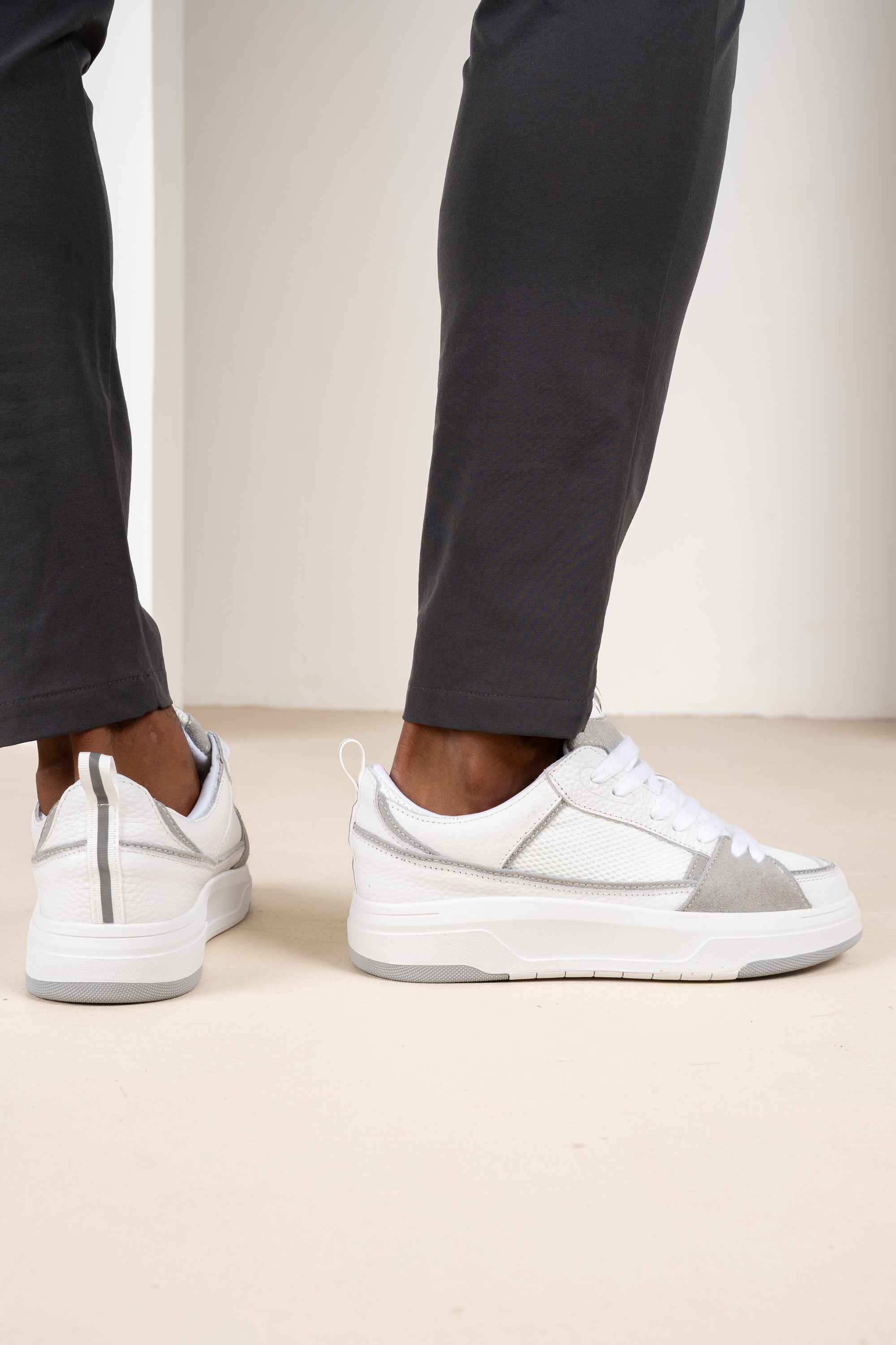 Court Trainers - White | Xtralitty