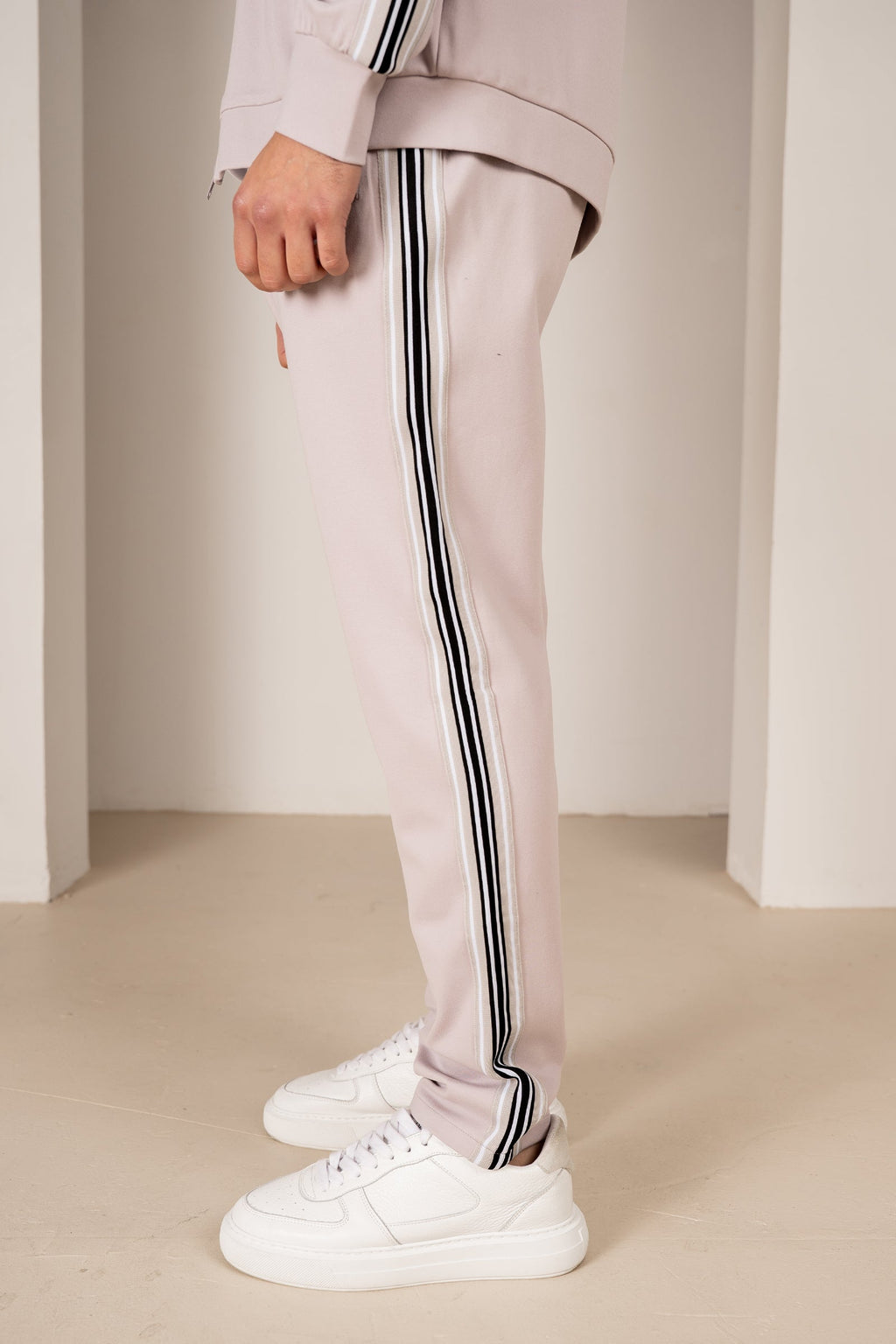 Side Stripe Pants - Grey | Xtralitty