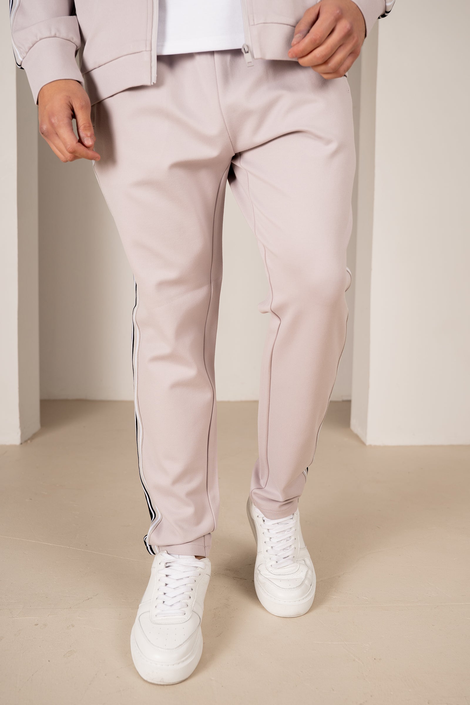 Side Stripe Pants - Grey | Xtralitty