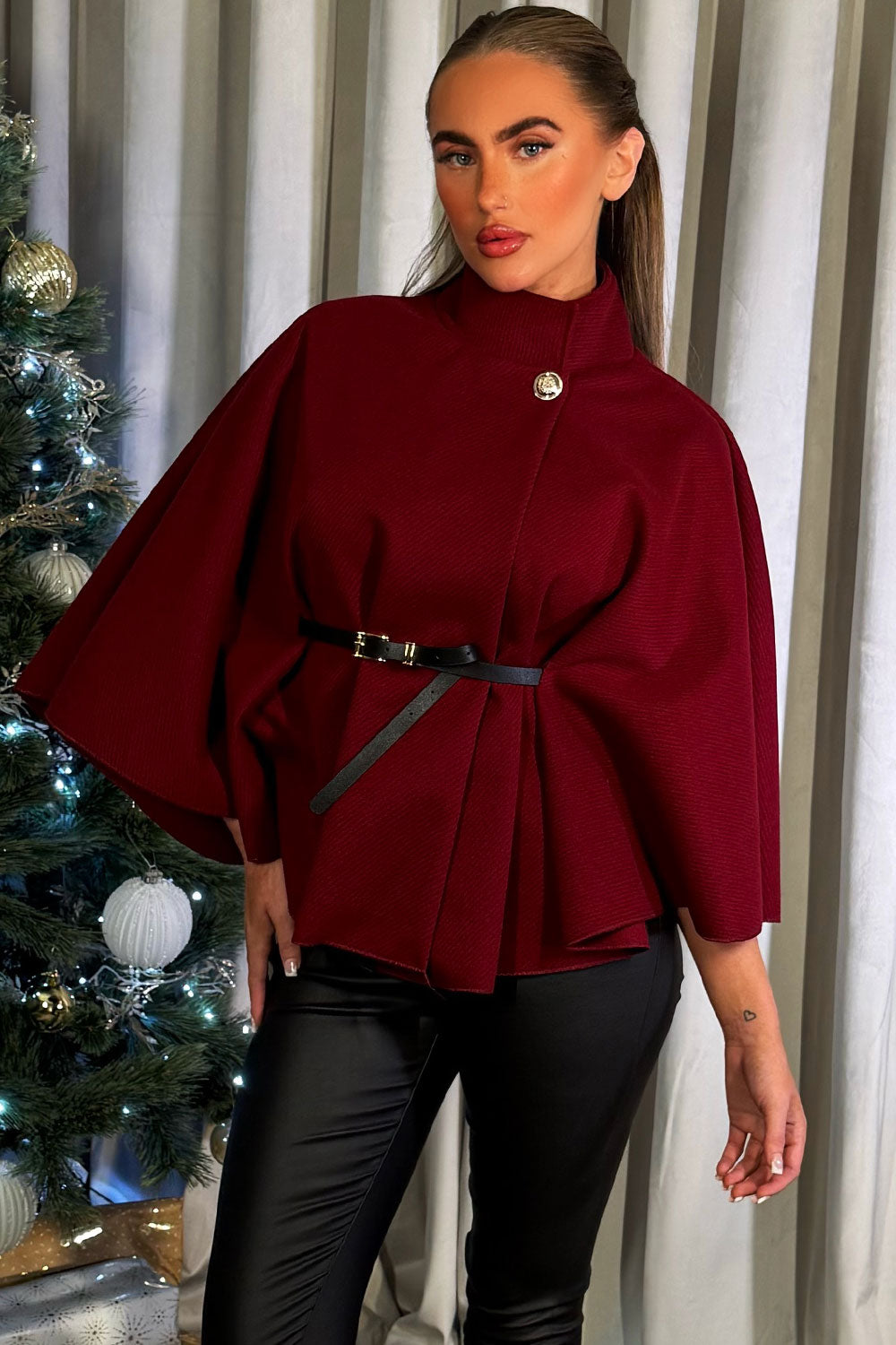 Cape with Belt Burgundy | Xtralitty