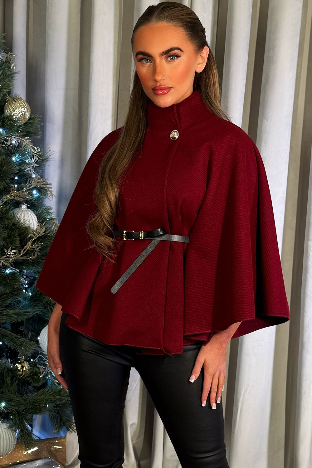 Cape with Belt Burgundy | Xtralitty