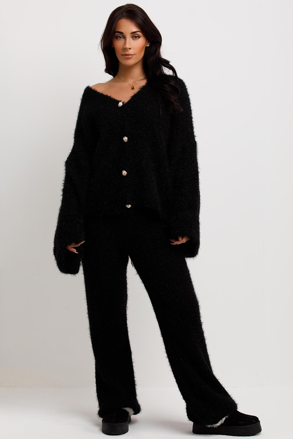 Knitted Oversized Cardigan with Buttons and Trou | Xtralitty