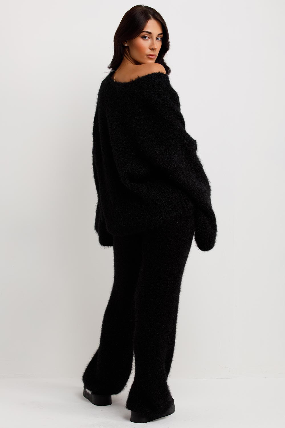 Knitted Oversized Cardigan with Buttons and Trou | Xtralitty