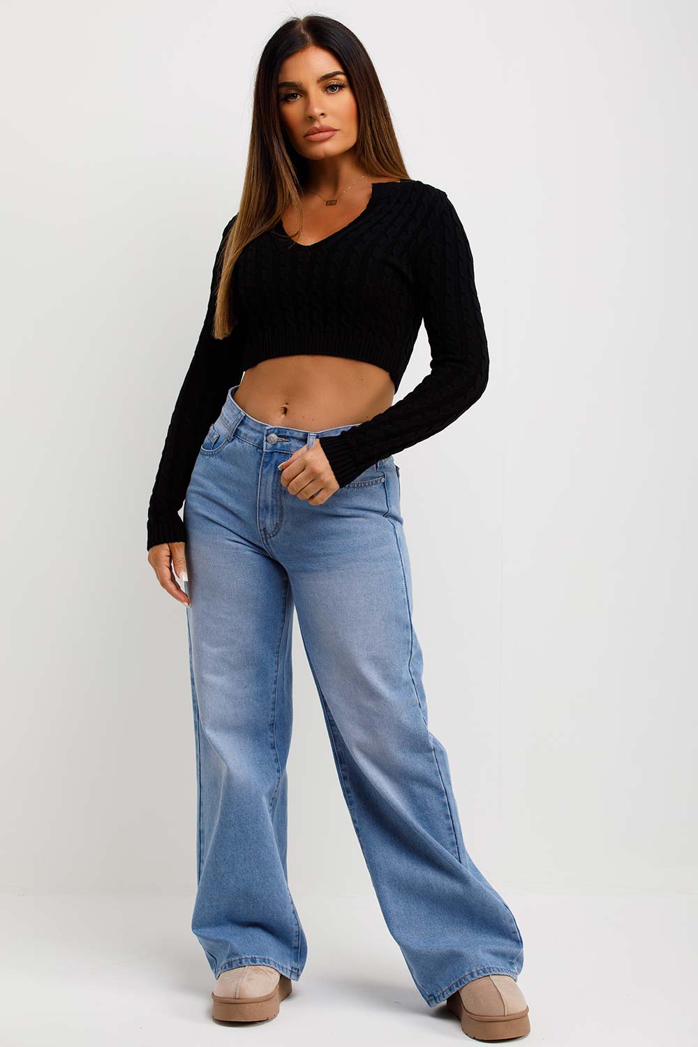 Knitted V Neck Crop Jumper Black | Xtralitty