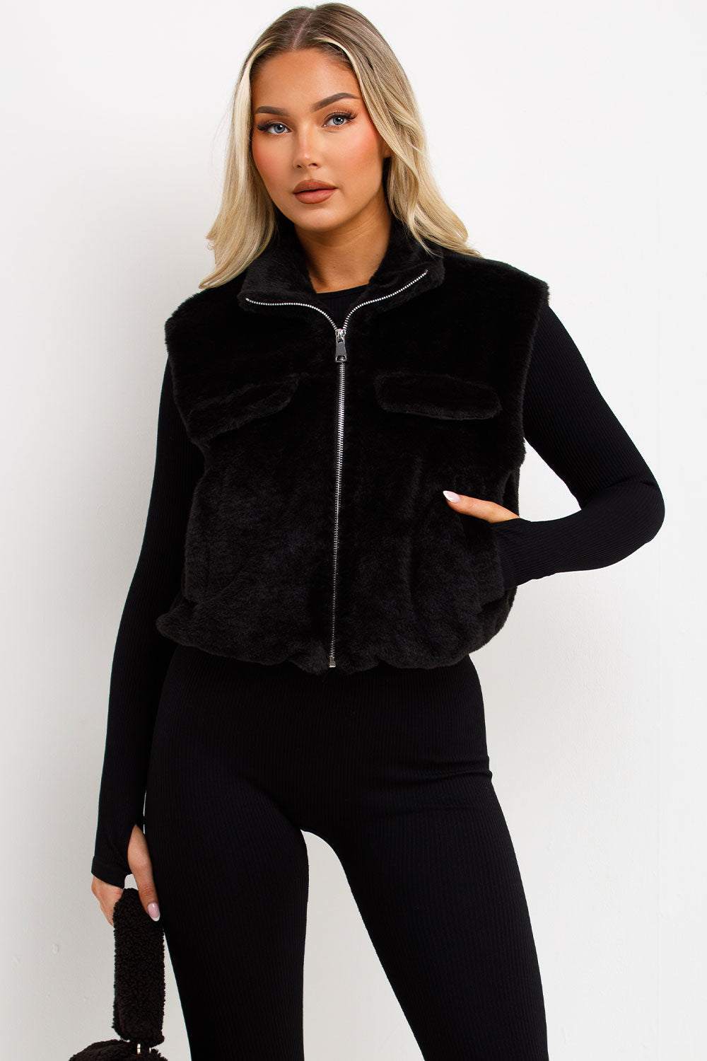 Teddy Gilet Cropped Black | Xtralitty
