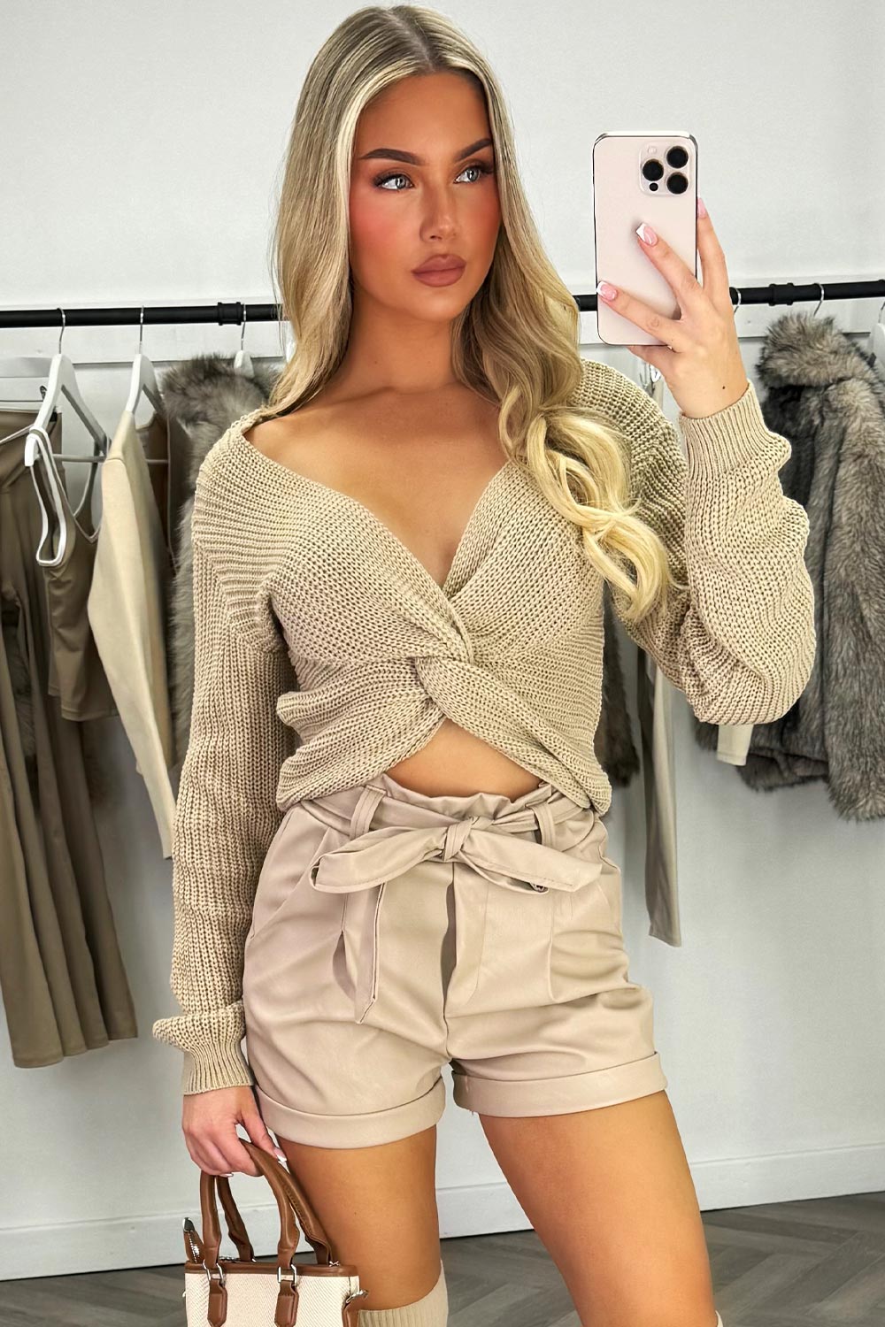 Knitted Jumper with Twist Front Beige | Xtralitty