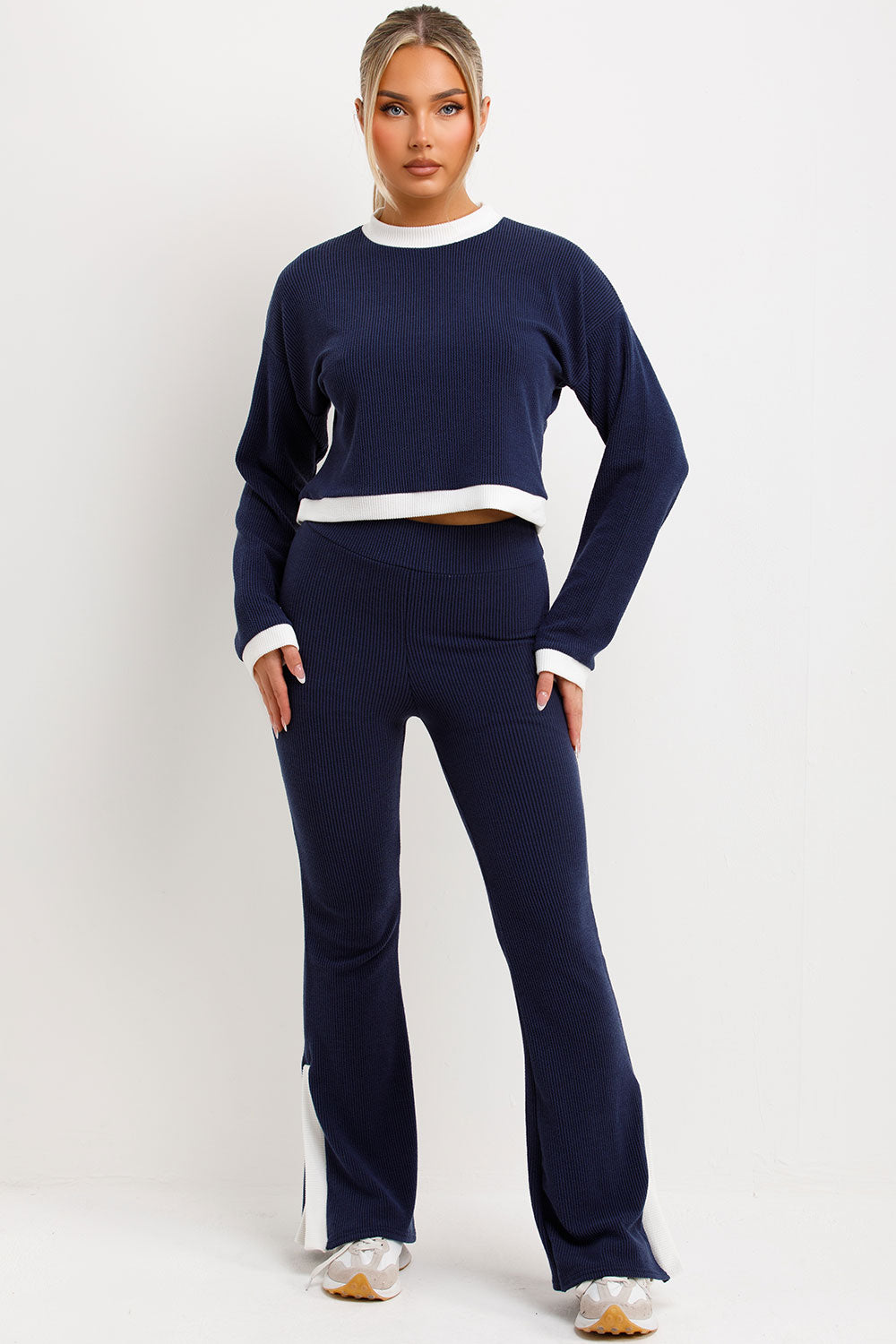 Jumper and Trousers Loungewear Set with Contrast | Xtralitty