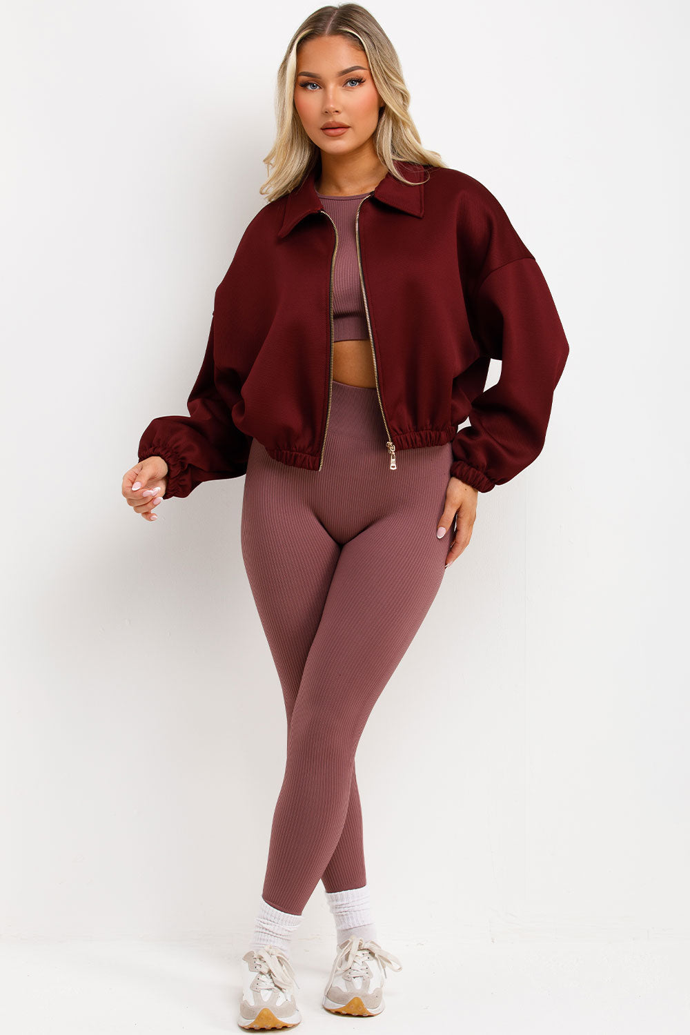 Puffed Bomber Jacket with Collar and Zip Burgund | Xtralitty