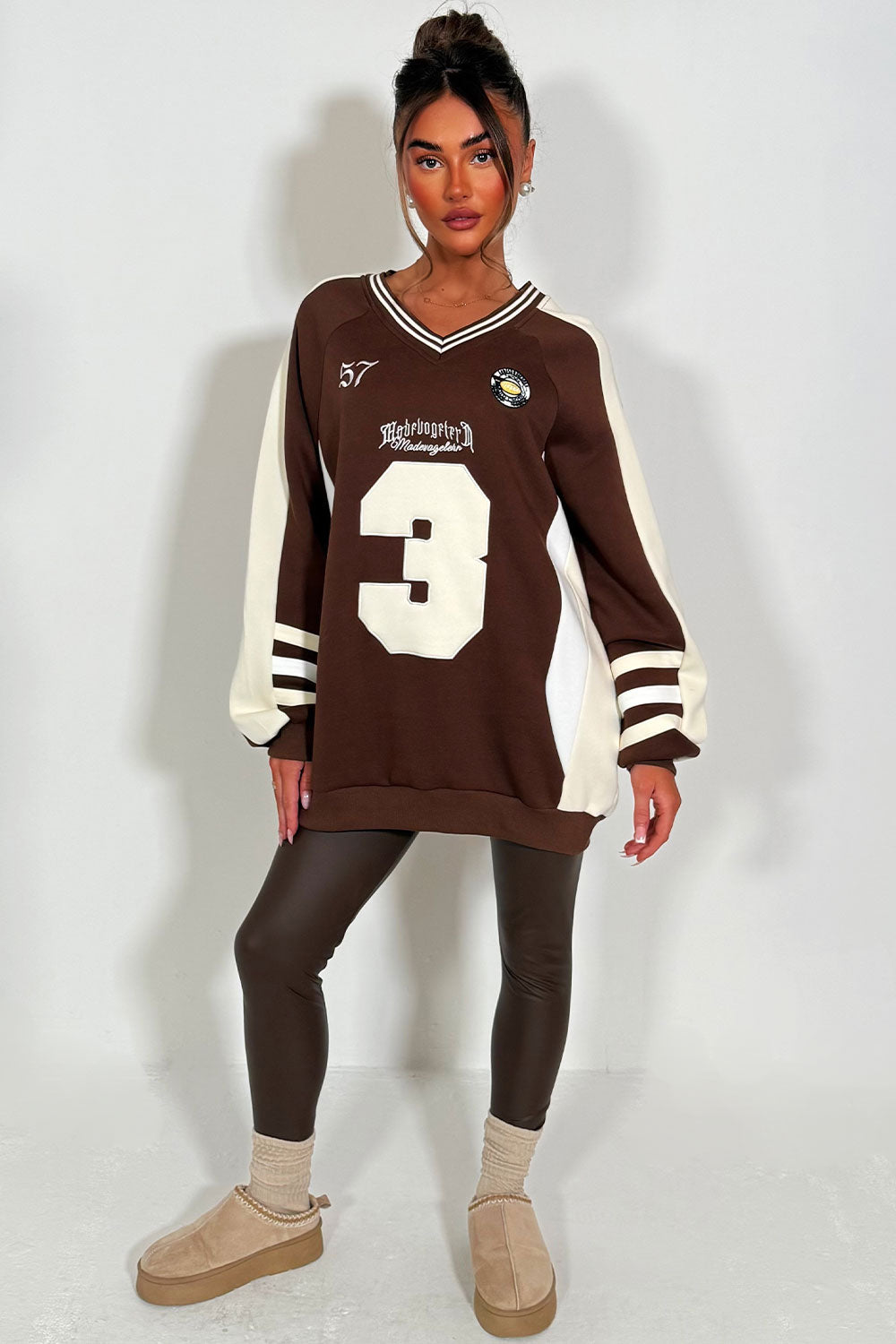 Oversized Sweatshirt with Athletic Slogans Brown | Xtralitty